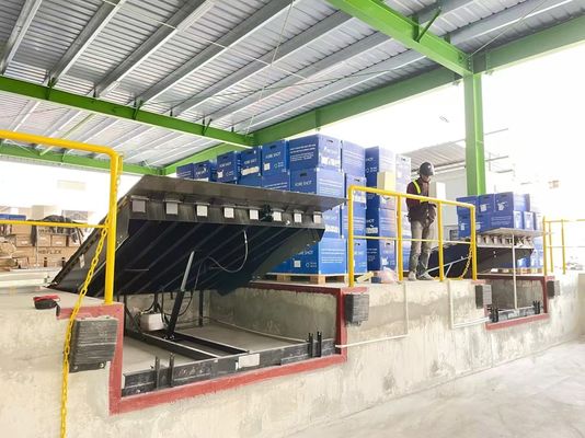 Máy làm bằng cầu thủy lực hai xi lanh với thiết bị bảo vệ quá tải cho động cơ